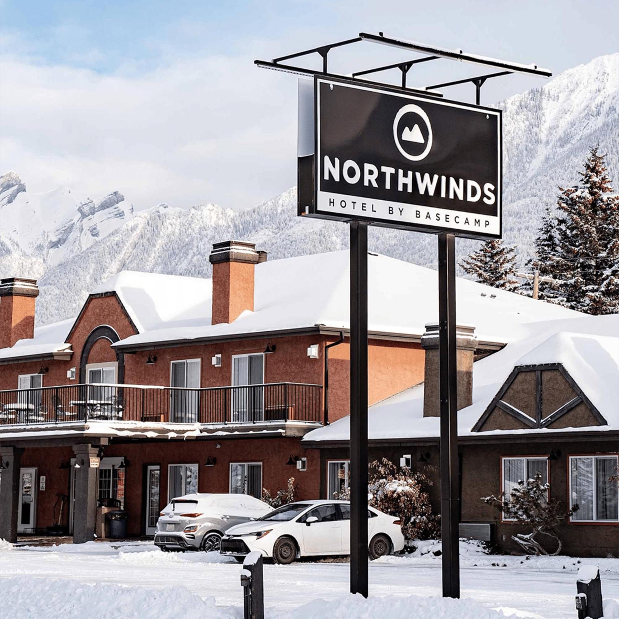 Northwinds By Basecamp Hotel แคนมอร์ ภายนอก รูปภาพ